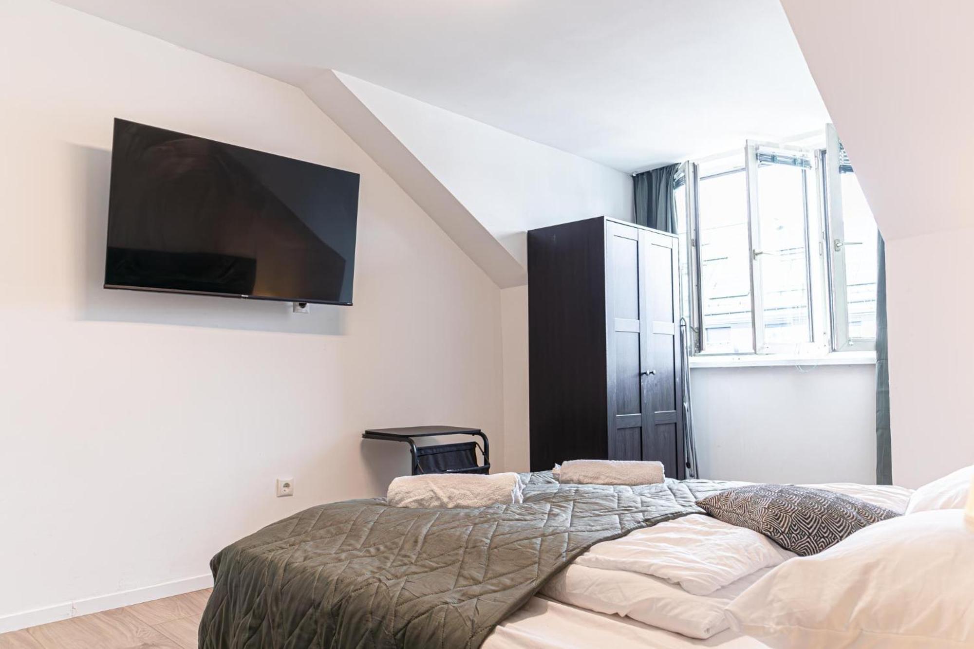 Convenient 2Br Apt. Near U6 Station Am Schoepfwerk Wien Eksteriør billede